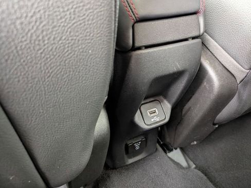 Used 2019 Jeep Renegade Trailhawk AWD/4WD image 13