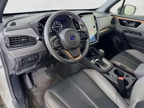 Used 2025 Subaru Forester Sport w/ Popular Package #1 AWD/4WD image 10