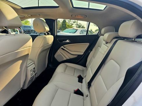 Used 2019 Mercedes-Benz GLA 250 4MATIC image 23
