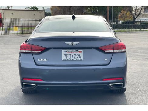 Used 2015 Hyundai Genesis 3.8 w/ Option Group 03 image 5