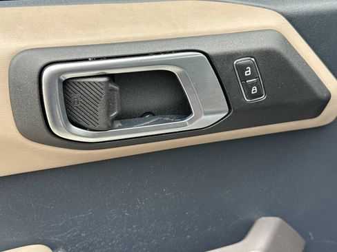 Used 2023 Ford Bronco Wildtrak AWD/4WD image 14