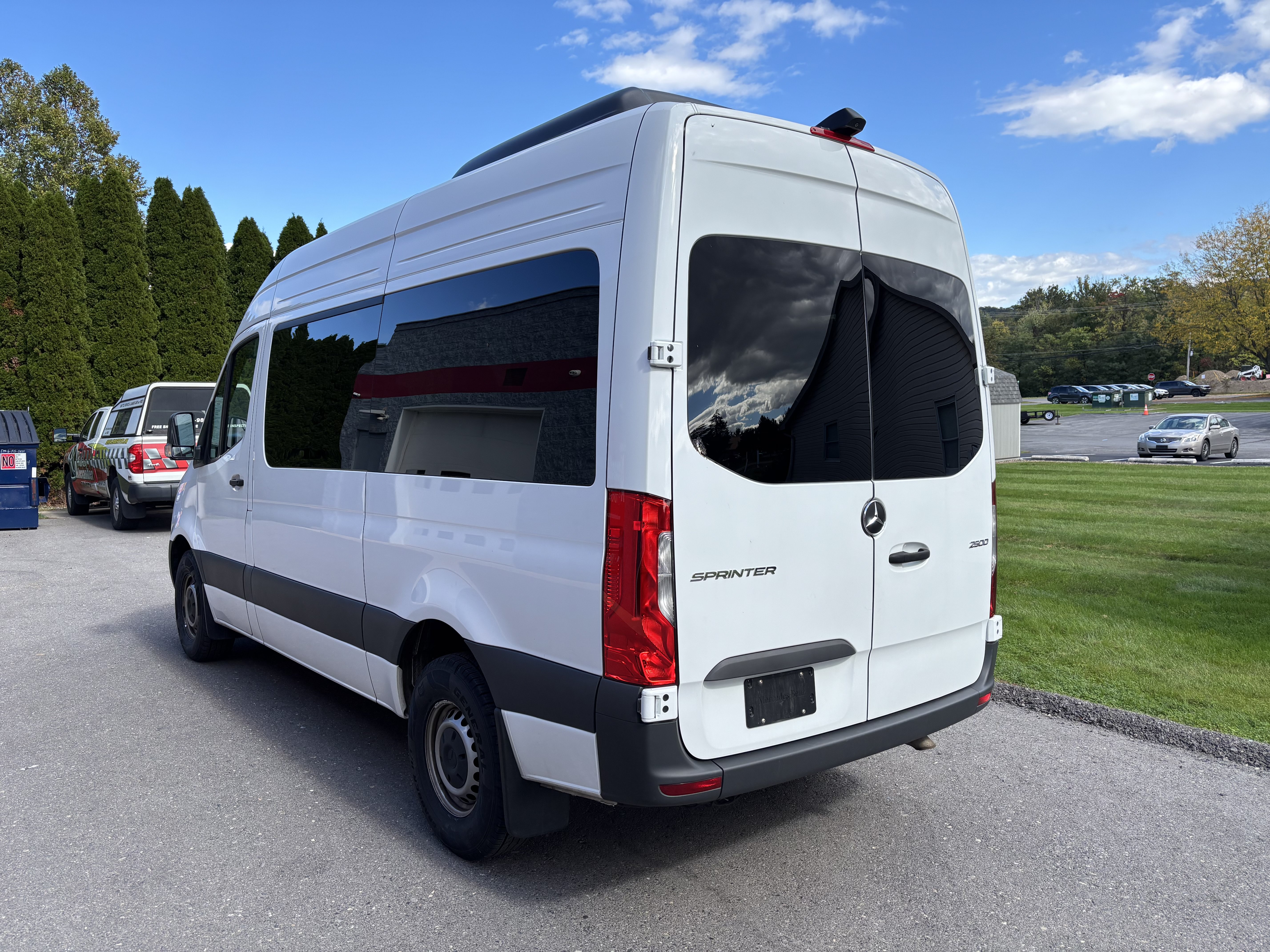 Used 2024 Mercedes-Benz Sprinter 2500 image 6