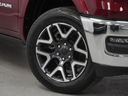 Used 2025 RAM 1500 Laramie w/ Advanced Safety Group II image 4