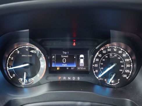 Used 2023 Ford Ranger XLT w/ Equipment Group 301A Mid AWD/4WD image 9