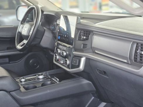 Used 2024 Ford Expedition Max XLT AWD/4WD image 13