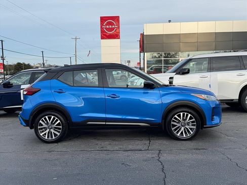 Certified 2023 Nissan Kicks SR w/ SR Premium Package image 2