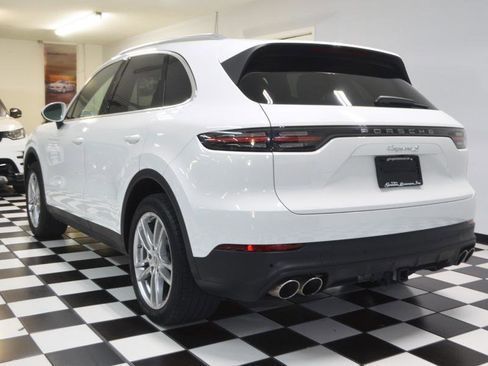 Used 2019 Porsche Cayenne S image 7