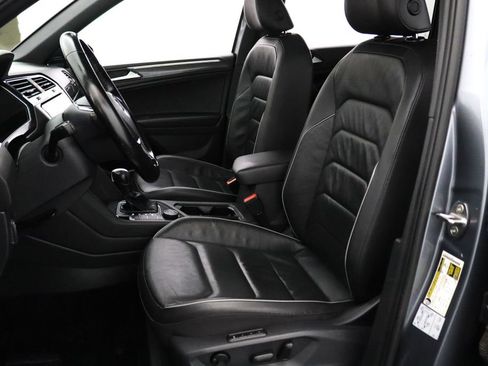 Used 2020 Volkswagen Tiguan SEL Premium R-Line w/ 3rd Row Seat Package AWD/4WD image 9