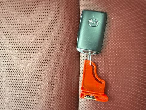 Used 2023 MAZDA MAZDA3 s FWD image 53