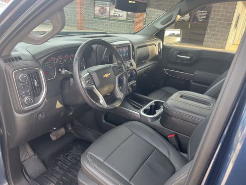 Used 2022 Chevrolet Silverado 1500 LTZ w/ LTZ Premium Package image 24