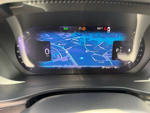 Certified 2023 Volvo XC40 B5 Plus w/ Climate Package AWD/4WD image 24