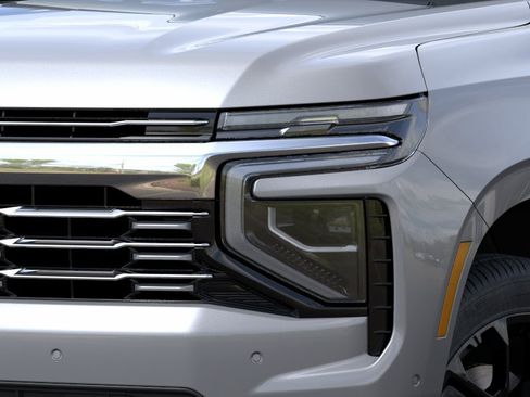 New 2026 Chevrolet Suburban Premier AWD/4WD image 34
