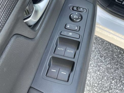 Used 2024 Honda CR-V EX image 6