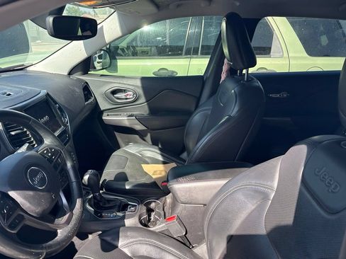 Used 2019 Jeep Cherokee Limited AWD/4WD image 11