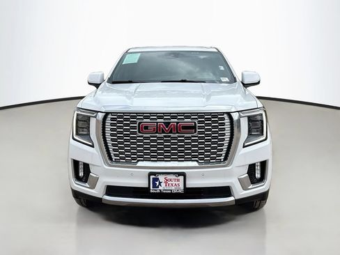 Used 2024 GMC Yukon Denali w/ Denali Reserve Package AWD/4WD image 2