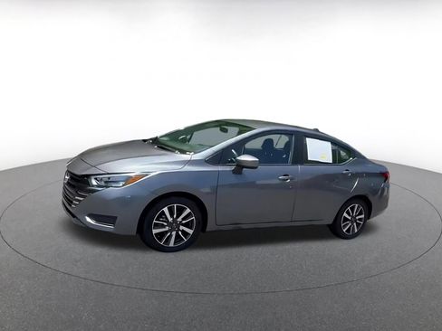 Used 2025 Nissan Versa SV FWD image 8