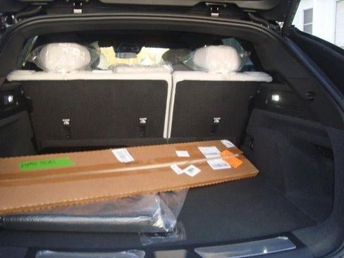 New 2025 Cadillac Lyriq Luxury w/ LPO, Bronce Accent Package image 20