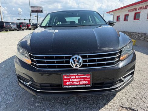 Used 2016 Volkswagen Passat 1.8T S FWD image 8