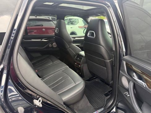 Used 2018 BMW X5 M AWD/4WD image 36