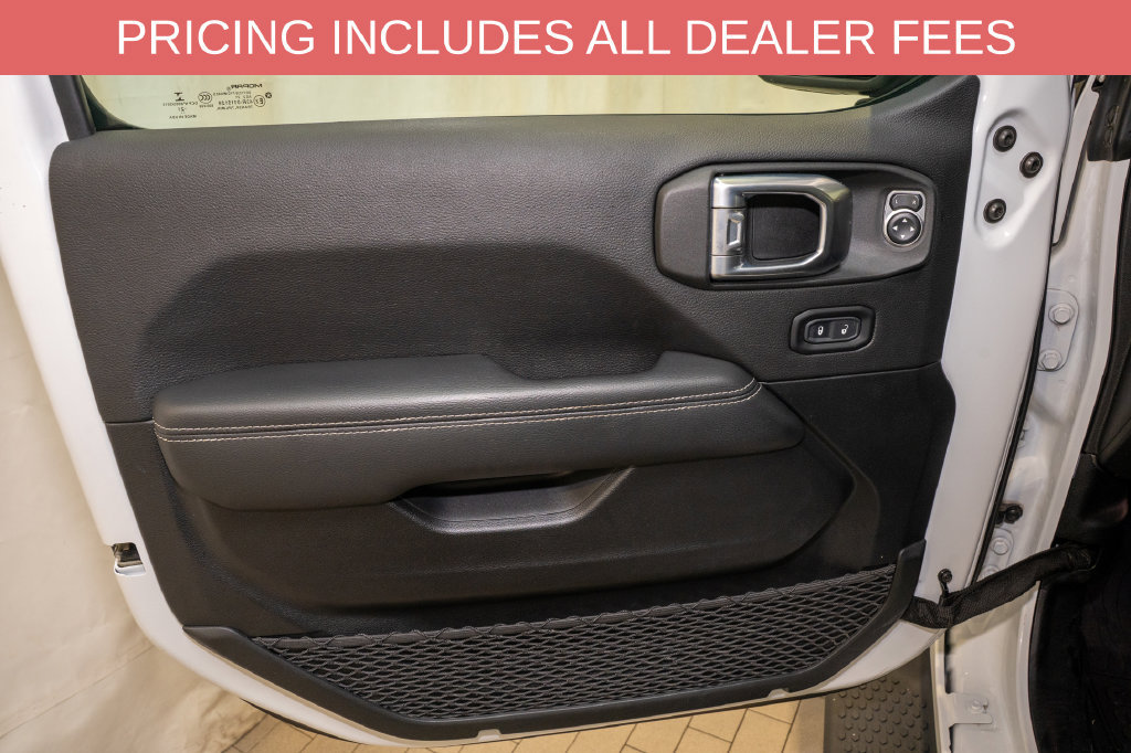 Used 2021 Jeep Wrangler Unlimited Sahara AWD/4WD image 14