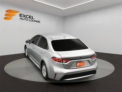 Used 2020 Toyota Corolla LE image 39