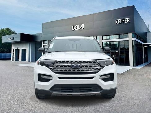 Used 2021 Ford Explorer Limited w/ Equipment Group 301A RWD image 3