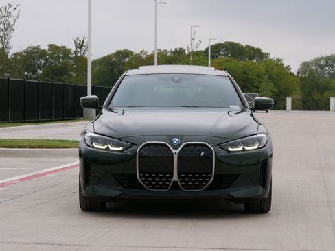 Used 2023 BMW i4 eDrive35 w/ Premium Package RWD image 3