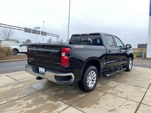 Used 2023 Chevrolet Silverado 1500 LT w/ Safety Package image 10