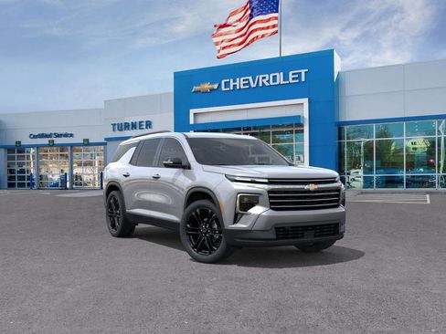 New 2026 Chevrolet Traverse LT w/ Driver Confidence Package image 1