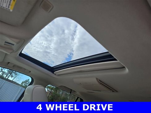 Used 2018 GMC Yukon Denali w/ Denali Ultimate Package image 31