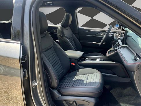 New 2026 Ford Explorer ST-Line AWD/4WD image 30