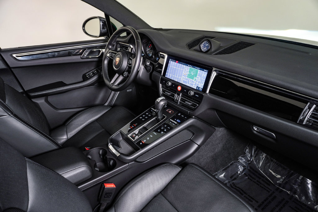 Used 2024 Porsche Macan S AWD/4WD image 14