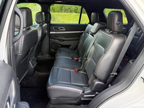 Used 2017 Ford Explorer Sport AWD/4WD image 16