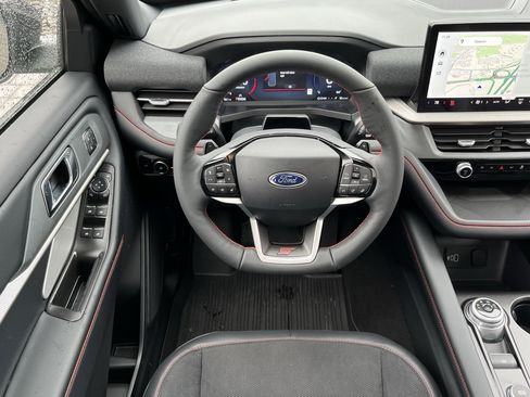 New 2026 Ford Explorer ST w/ Sun And Sound Package image 9