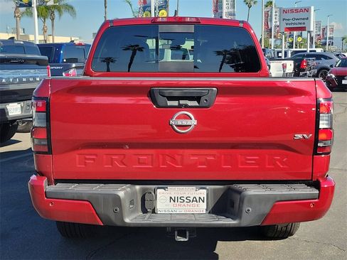 Certified 2023 Nissan Frontier SV w/ SV Convenience Package image 28