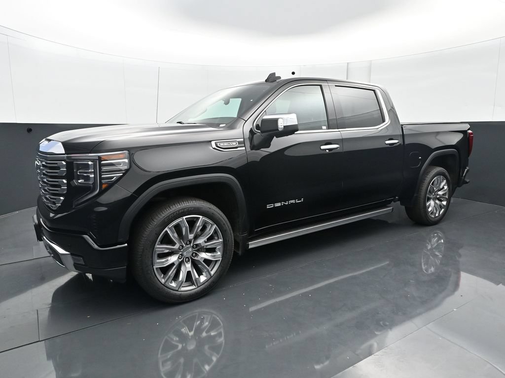 Used 2024 GMC Sierra 1500 Denali w/ Denali Reserve Package AWD/4WD image 2