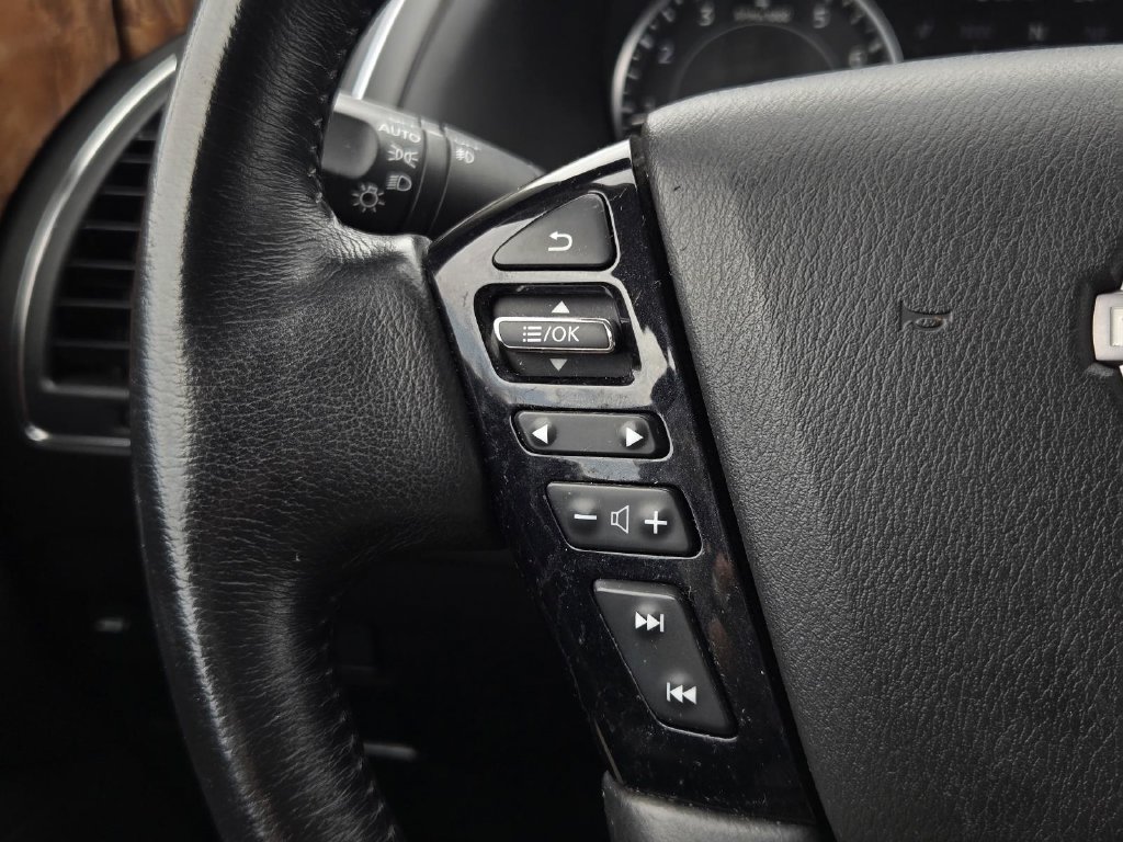 Used 2023 Nissan Armada SL RWD image 28