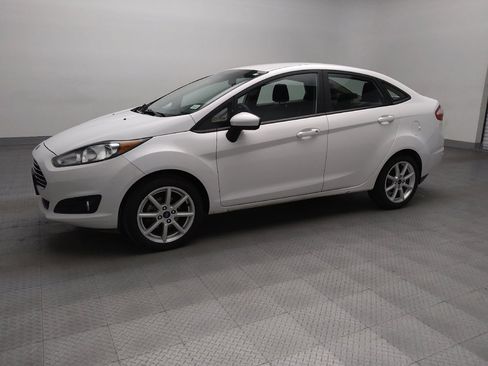 Used 2019 Ford Fiesta SE w/ Equipment Group 201A image 2