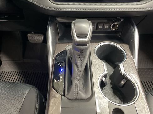 Used 2020 Toyota Highlander Platinum image 28