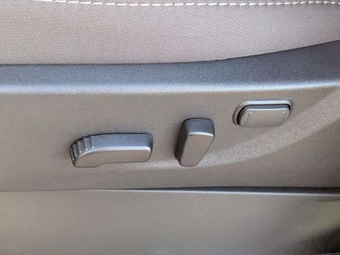 New 2026 Nissan Frontier SV w/ Tow Package image 12