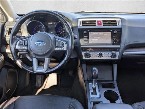 Used 2016 Subaru Outback 3.6R Limited image 18