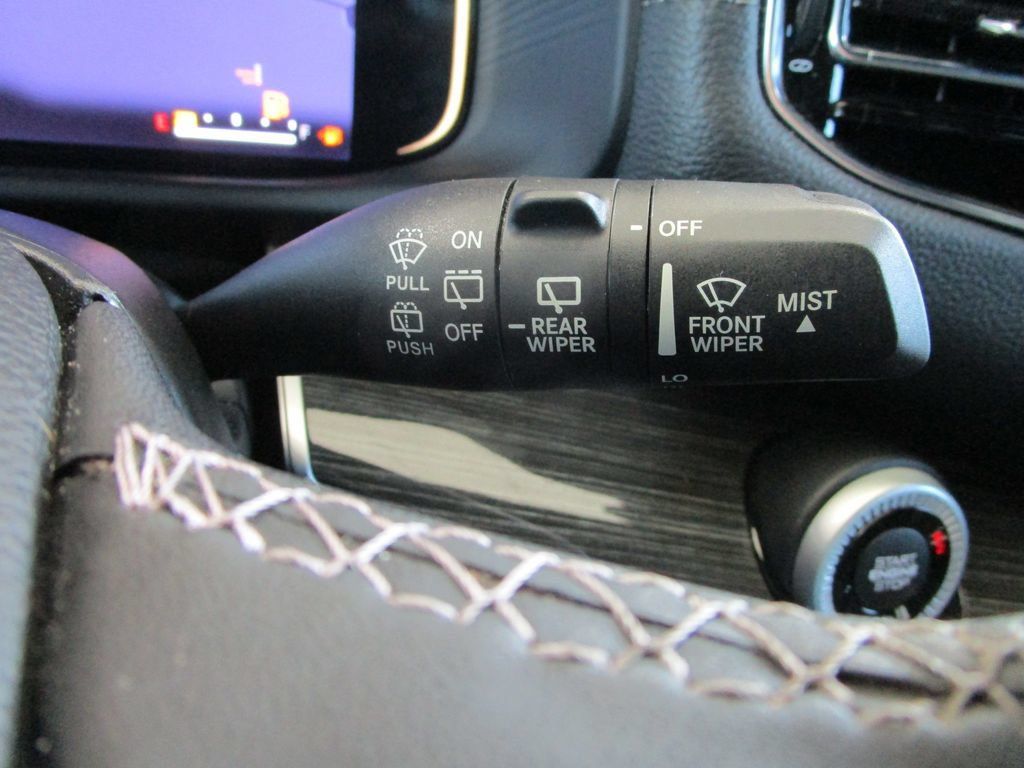 Used 2022 Jeep Wagoneer Series III AWD/4WD image 43