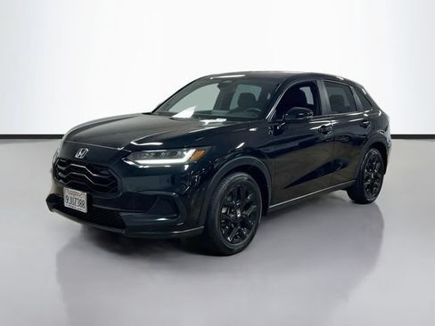 Used 2024 Honda HR-V Sport image 3