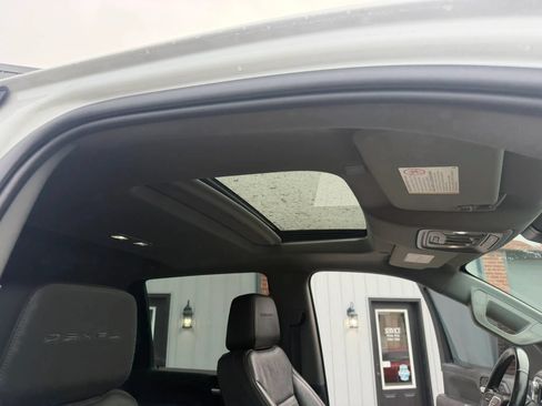 Used 2021 GMC Sierra 3500 Denali w/ Denali Ultimate Package AWD/4WD image 20