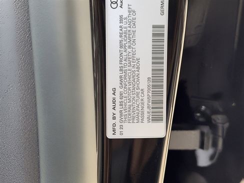 Used 2023 Audi e-tron GT Prestige w/ Prestige Package image 27