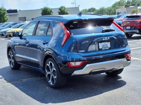 Used 2025 Kia Niro EX Touring FWD image 7