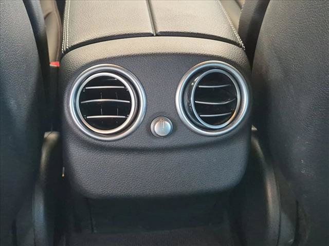 Used 2019 Mercedes-Benz C 300 Sedan image 17