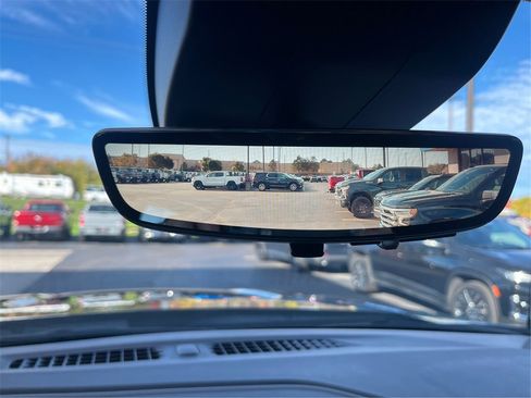 Used 2022 Chevrolet Silverado 1500 High Country w/ Technology Package image 49