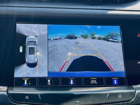 Used 2024 Cadillac XT6 Sport w/ Technology Package AWD/4WD image 14
