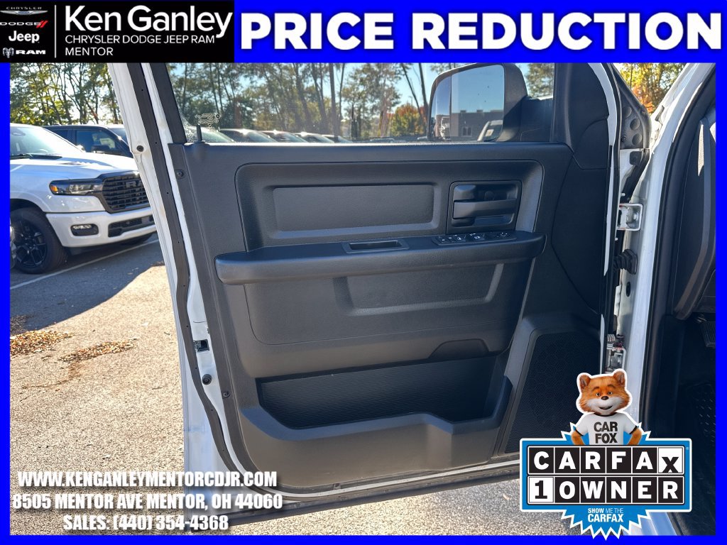 Used 2022 RAM 2500 Tradesman w/ Chrome Appearance Group AWD/4WD image 11